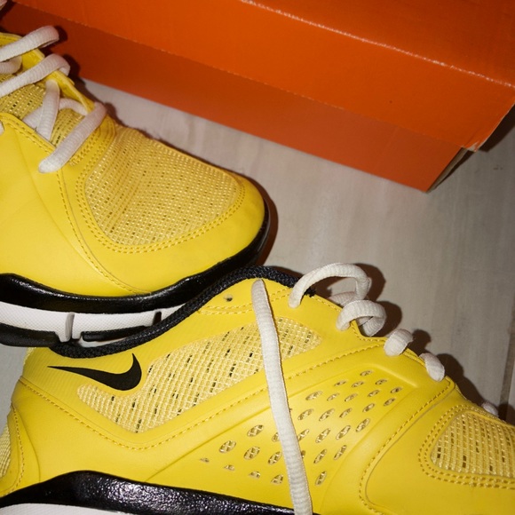 Men’s Nike Free TR - Picture 3 of 5